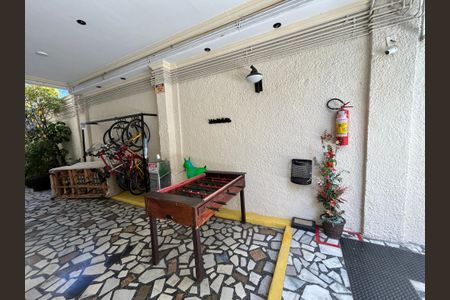 Apartamento à venda com 68m², 3 quartos e sem vagaÁrea comum - Playground