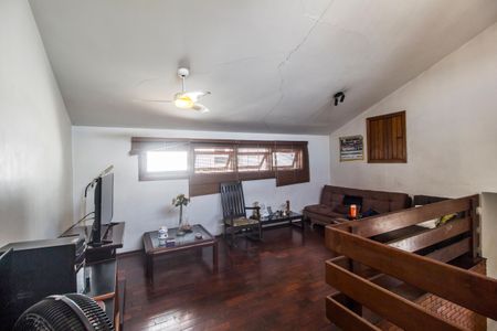 Casa de condomínio à venda com 300m², 4 quartos e 2 vagas Casa de condomínio à venda com 300m², 4 quartos e 2 vagasSala de TV