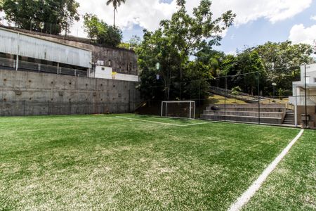 Casa de condomínio à venda com 300m², 4 quartos e 2 vagas Casa de condomínio à venda com 300m², 4 quartos e 2 vagasÁrea comum - Quadra Esportiva