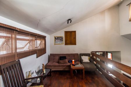 Casa de condomínio à venda com 300m², 4 quartos e 2 vagas Casa de condomínio à venda com 300m², 4 quartos e 2 vagasSala de TV