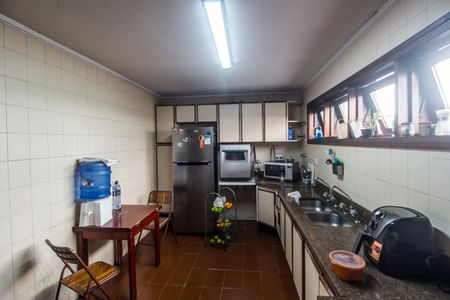 Casa de condomínio à venda com 300m², 4 quartos e 2 vagas Casa de condomínio à venda com 300m², 4 quartos e 2 vagasCozinha