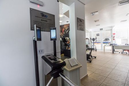 Casa de condomínio à venda com 300m², 4 quartos e 2 vagas Casa de condomínio à venda com 300m², 4 quartos e 2 vagasÁrea comum - Academia