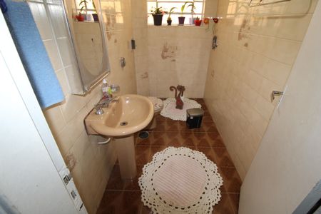 Casa à venda com 202m², 4 quartos e 2 vagasLavabo