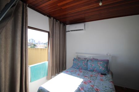 Casa à venda com 202m², 4 quartos e 2 vagasCasa 2 - Quarto 1