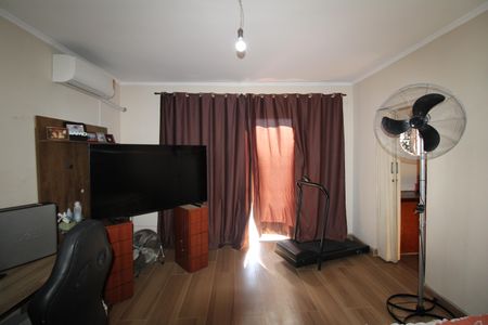 Casa à venda com 202m², 4 quartos e 2 vagasQuarto 1