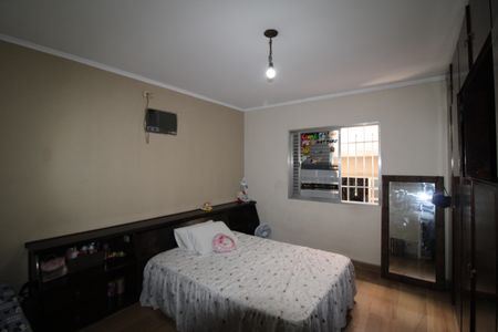 Casa à venda com 202m², 4 quartos e 2 vagasQuarto 3