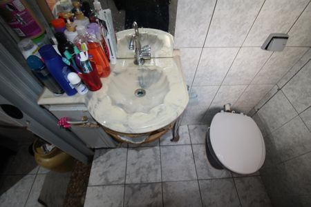 Casa à venda com 202m², 4 quartos e 2 vagasCasa 2 - Banheiro