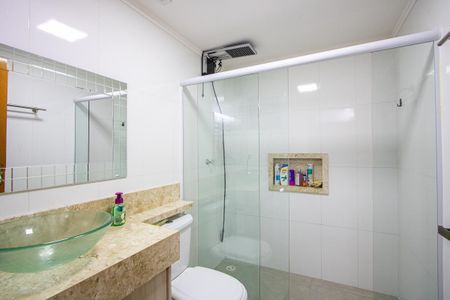 Apartamento à venda com 194m², 3 quartos e 3 vagas Apartamento à venda com 194m², 3 quartos e 3 vagasBanheiro social 2