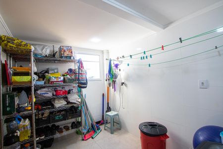 Apartamento à venda com 194m², 3 quartos e 3 vagas Apartamento à venda com 194m², 3 quartos e 3 vagasÁrea de serviço