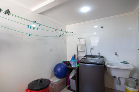 Apartamento à venda com 194m², 3 quartos e 3 vagas Apartamento à venda com 194m², 3 quartos e 3 vagasÁrea de serviço