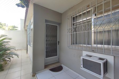 Casa de condomínio à venda com 243m², 4 quartos e 3 vagas Casa de condomínio à venda com 243m², 4 quartos e 3 vagasÁrea comum