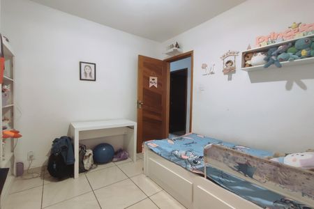 Casa de condomínio à venda com 243m², 4 quartos e 3 vagas Casa de condomínio à venda com 243m², 4 quartos e 3 vagasQuarto 2