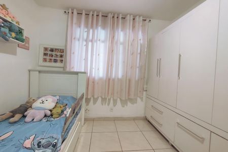 Casa de condomínio à venda com 243m², 4 quartos e 3 vagas Casa de condomínio à venda com 243m², 4 quartos e 3 vagasQuarto 2