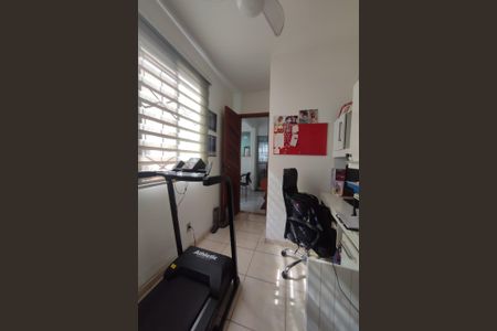 Casa de condomínio à venda com 243m², 4 quartos e 3 vagas Casa de condomínio à venda com 243m², 4 quartos e 3 vagasQuarto 3