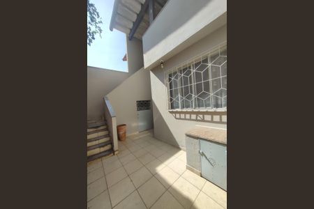 Casa de condomínio à venda com 243m², 4 quartos e 3 vagas Casa de condomínio à venda com 243m², 4 quartos e 3 vagasÁrea comum