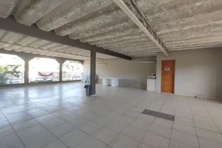 Casa de condomínio à venda com 243m², 4 quartos e 3 vagas Casa de condomínio à venda com 243m², 4 quartos e 3 vagasÁrea comum