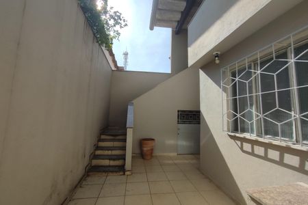 Casa de condomínio à venda com 243m², 4 quartos e 3 vagas Casa de condomínio à venda com 243m², 4 quartos e 3 vagasÁrea comum