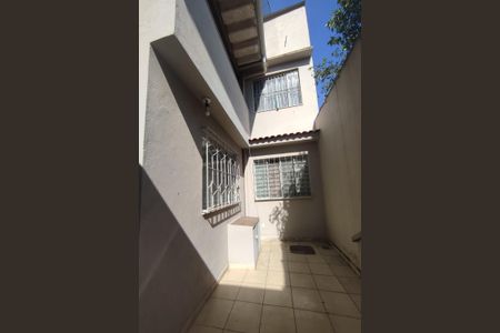 Casa de condomínio à venda com 243m², 4 quartos e 3 vagas Casa de condomínio à venda com 243m², 4 quartos e 3 vagasÁrea comum