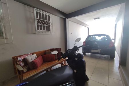 Casa de condomínio à venda com 243m², 4 quartos e 3 vagas Casa de condomínio à venda com 243m², 4 quartos e 3 vagasÁrea comum