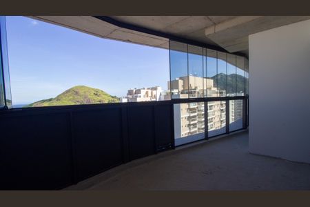 Apartamento à venda com 77m², 2 quartos e 1 vagaVaranda