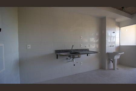 Apartamento à venda com 77m², 2 quartos e 1 vagaCozinha e Área de Serviço
