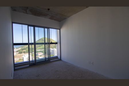 Apartamento à venda com 77m², 2 quartos e 1 vagaSuíte