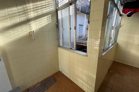 Apartamento à venda com 110m², 3 quartos e 1 vaga Apartamento à venda com 110m², 3 quartos e 1 vagaÁrea de Serviço 1