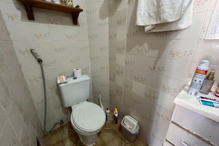 Apartamento à venda com 110m², 3 quartos e 1 vaga Apartamento à venda com 110m², 3 quartos e 1 vagaBanheiro 2