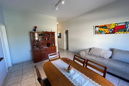 Apartamento à venda com 110m², 3 quartos e 1 vaga Apartamento à venda com 110m², 3 quartos e 1 vagaSala