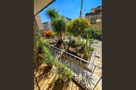 Apartamento à venda com 105m², 3 quartos e 1 vaga Apartamento à venda com 105m², 3 quartos e 1 vagaÁrea comum - Salão de festas