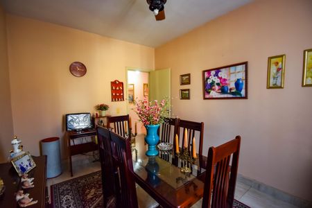 Apartamento à venda com 105m², 3 quartos e 1 vaga Apartamento à venda com 105m², 3 quartos e 1 vagaQuarto 1 / Sala de Jantar