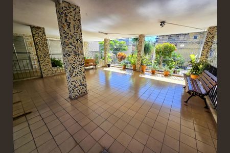 Apartamento à venda com 105m², 3 quartos e 1 vaga Apartamento à venda com 105m², 3 quartos e 1 vagaÁrea comum - Salão de festas