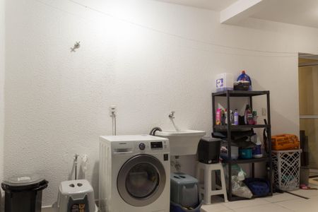 Apartamento à venda com 122m², 2 quartos e 2 vagas Apartamento à venda com 122m², 2 quartos e 2 vagasÁrea de Serviço