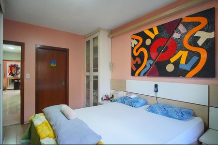 Casa à venda com 149m², 3 quartos e 3 vagasSuíte