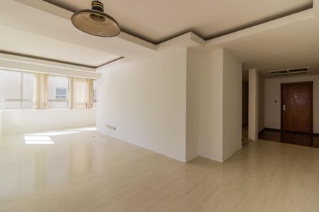 Apartamento à venda com 134m², 3 quartos e 1 vaga Apartamento à venda com 134m², 3 quartos e 1 vagaSala