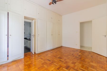 Apartamento à venda com 134m², 3 quartos e 1 vaga Apartamento à venda com 134m², 3 quartos e 1 vagaSuíte