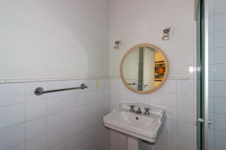 Apartamento à venda com 134m², 3 quartos e 1 vaga Apartamento à venda com 134m², 3 quartos e 1 vagaBanheiro