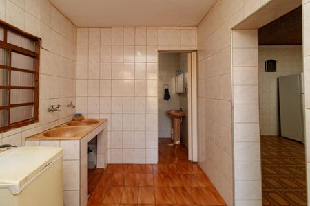 Casa à venda com 260m², 1 quarto e 2 vagas Casa à venda com 260m², 1 quarto e 2 vagasÁrea de Serviço