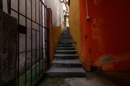 Casa à venda com 260m², 1 quarto e 2 vagas Casa à venda com 260m², 1 quarto e 2 vagasÁrea externa