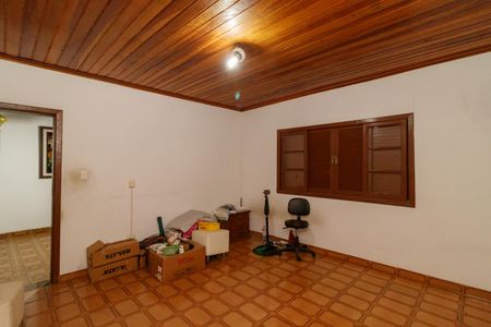 Casa à venda com 260m², 1 quarto e 2 vagas Casa à venda com 260m², 1 quarto e 2 vagasQuarto