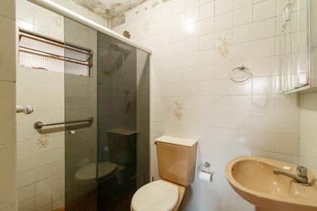 Casa à venda com 260m², 1 quarto e 2 vagas Casa à venda com 260m², 1 quarto e 2 vagasBanheiro