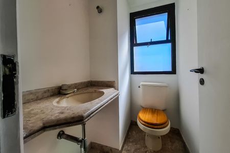 Apartamento para alugar com 100m², 3 quartos e 2 vagas Apartamento para alugar com 100m², 3 quartos e 2 vagasBanheiro de Serviço