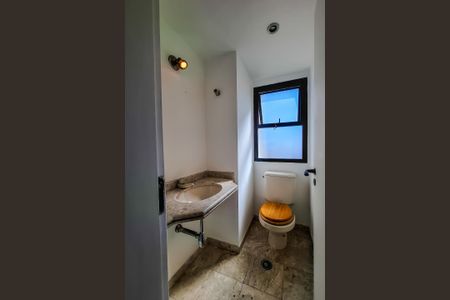 Apartamento para alugar com 100m², 3 quartos e 2 vagas Apartamento para alugar com 100m², 3 quartos e 2 vagasBanheiro de Serviço