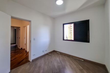 Apartamento para alugar com 100m², 3 quartos e 2 vagas Apartamento para alugar com 100m², 3 quartos e 2 vagasQuarto