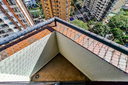 Apartamento para alugar com 100m², 3 quartos e 2 vagas Apartamento para alugar com 100m², 3 quartos e 2 vagasVaranda do Quarto 2