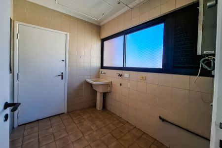 Apartamento para alugar com 100m², 3 quartos e 2 vagas Apartamento para alugar com 100m², 3 quartos e 2 vagasÁrea de Serviço