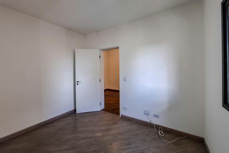 Apartamento para alugar com 100m², 3 quartos e 2 vagas Apartamento para alugar com 100m², 3 quartos e 2 vagasQuarto