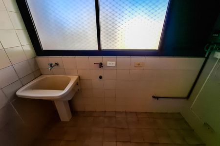 Apartamento para alugar com 100m², 3 quartos e 2 vagas Apartamento para alugar com 100m², 3 quartos e 2 vagasÁrea de Serviço