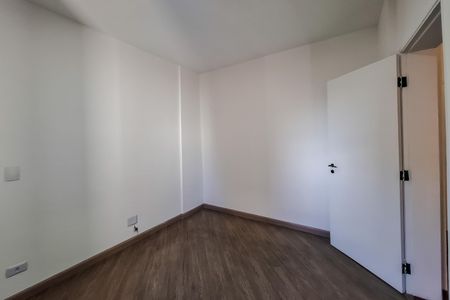 Apartamento para alugar com 100m², 3 quartos e 2 vagas Apartamento para alugar com 100m², 3 quartos e 2 vagasQuarto