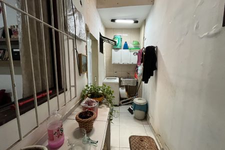 Casa à venda com 250m², 3 quartos e 1 vagaÁrea de Serviço 